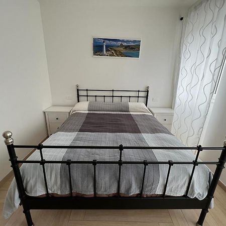 Appartato A 5 Minuti Dal Mare Apartment Imperia Exterior photo