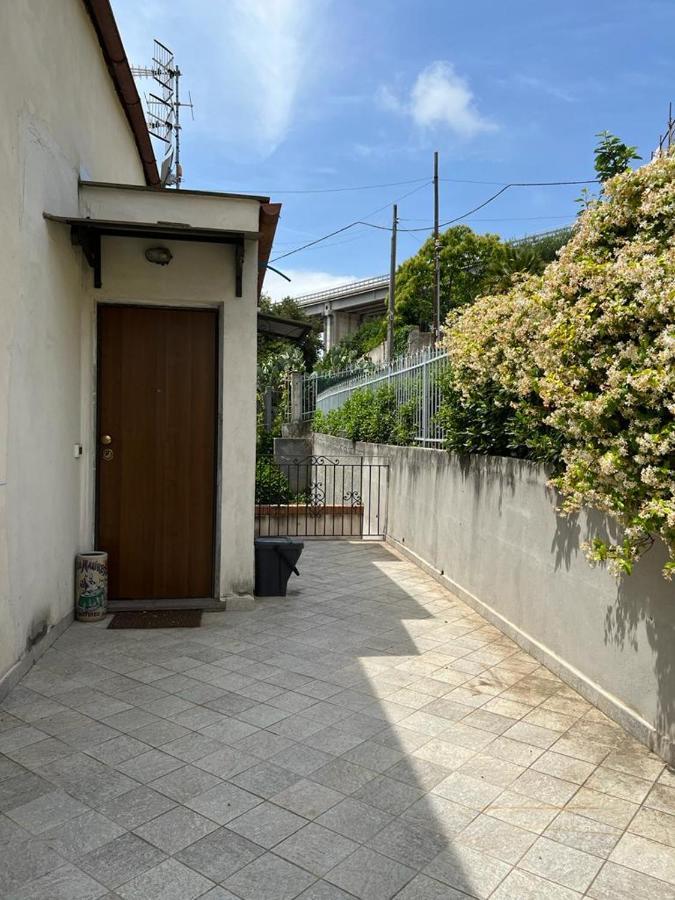 Appartato A 5 Minuti Dal Mare Apartment Imperia Exterior photo